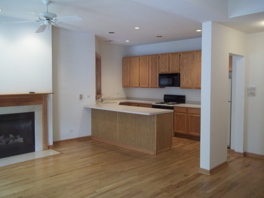 Foto principal - 4043 N Sheridan Rd