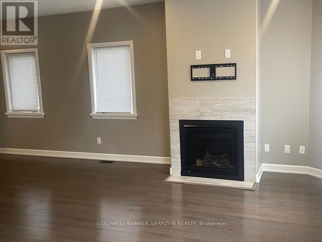 Building Photo - 64 Vimy Ridge Cres