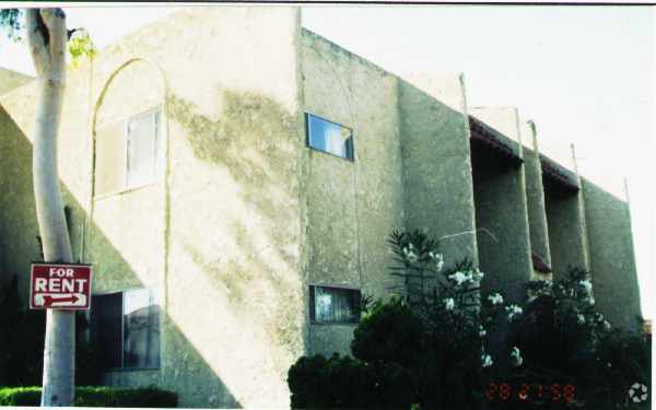 Building Photo - Meadow Pointe Apartments