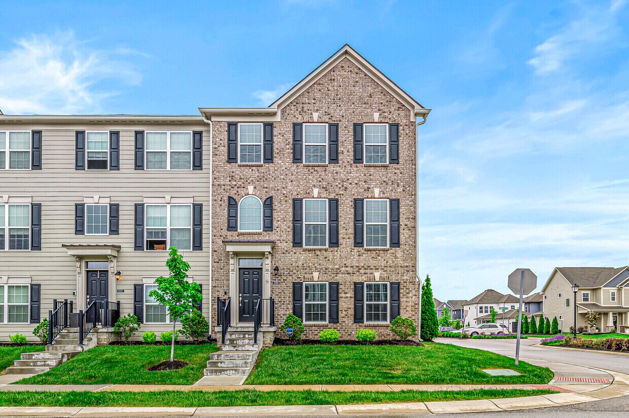 Foto principal - 17285 Dallington St