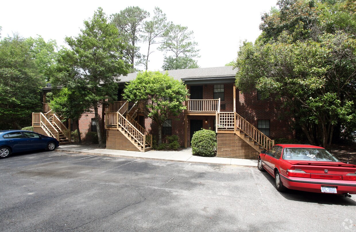 Foto del edificio - 908 Bonham Ave