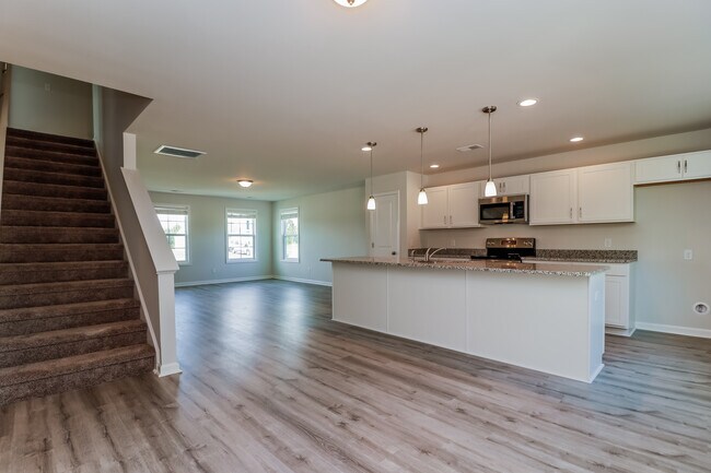 Building Photo - 374 Tondee Way