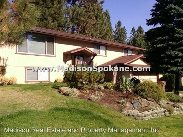 Primary Photo - 3 br, 2.5 bath House - 411 E. Shenandoah Dr.