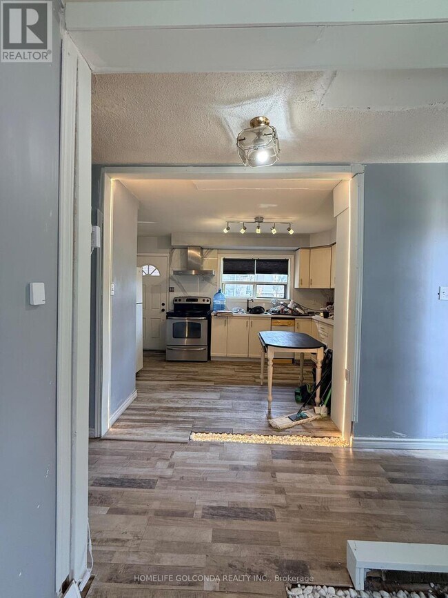 Photo du bâtiment - 46 Elm Grove Ave