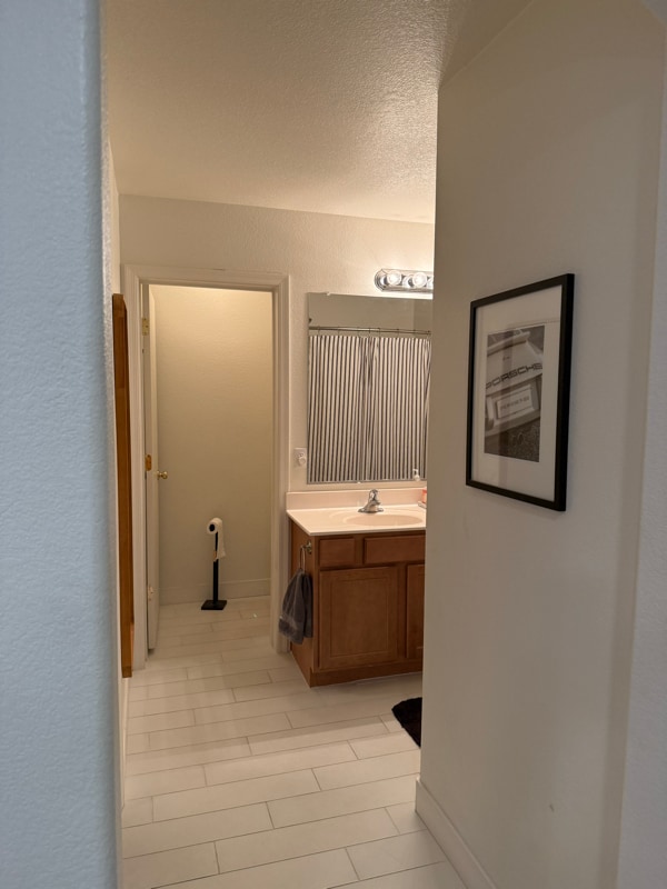 Building Photo - 3328 W Belle Ave