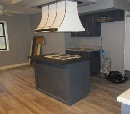 Foto del edificio - 639 Dunn Cir