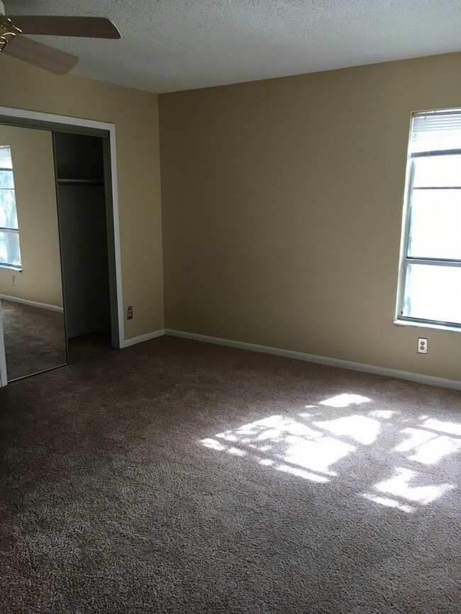 Building Photo - Second Story Apartment