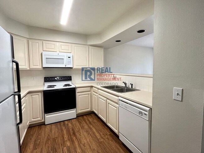 Building Photo - 4735 Walking Horse Point