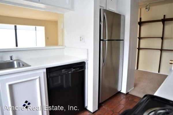 Foto del edificio - 2 br, 2 bath House - 77 Grandview  #201