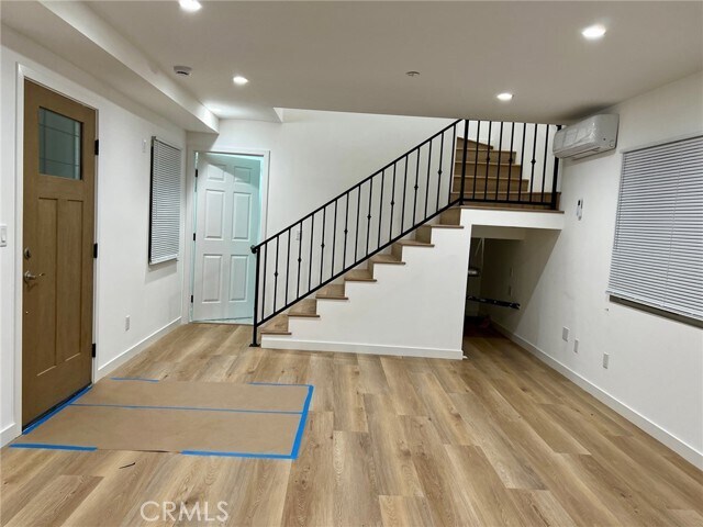 Foto del edificio - 18654 Runnymede St