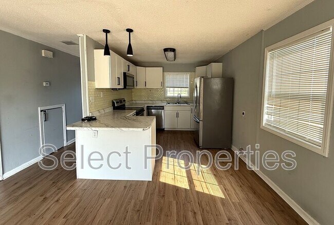 Foto del edificio - 2213 Spence Cir
