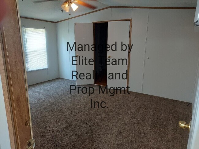 Building Photo - 3 bed 2 bath single wide Rock Hill...Avail...