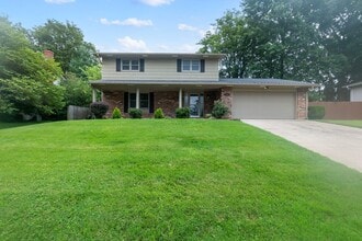 Building Photo - 2036 Cambridge Dr