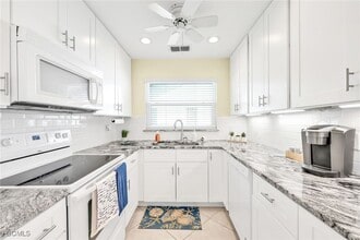 Building Photo - 5032 Skyline Blvd