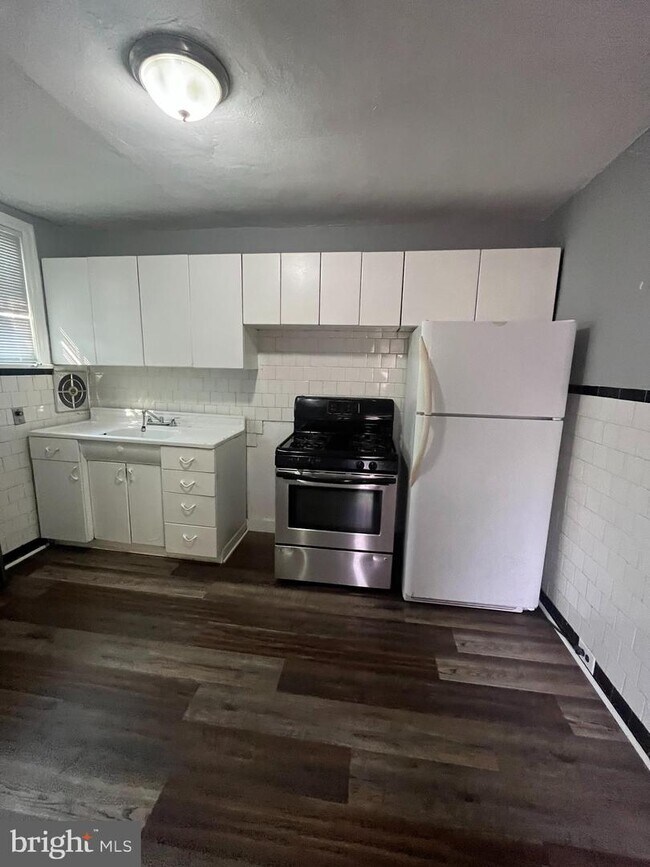 Foto del edificio - 723 N Broad St