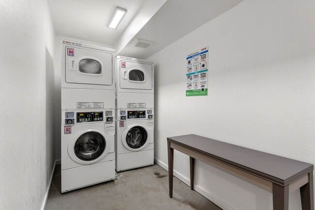 Foto del edificio - 1016 Continentals Ave