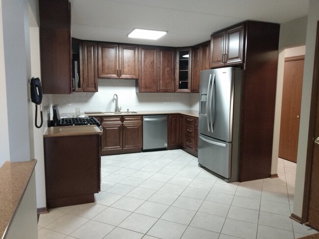Foto del edificio - 6441 W Warner Ave
