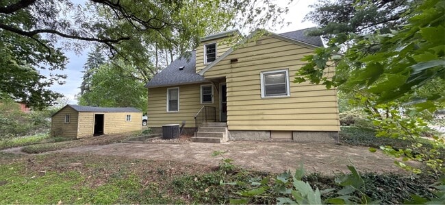 Building Photo - 342 Beeline Rd