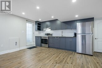 Building Photo - 54 Meadowglen Blvd