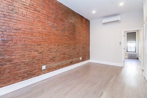 Building Photo - 583 Meeker Ave
