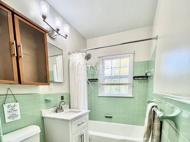 Foto del edificio - 1132 W Northwood St