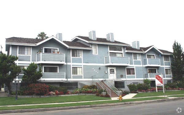 Building Photo - Whitsett Manor Apartments