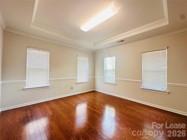 Foto del edificio - 10326 Newbridge Rd