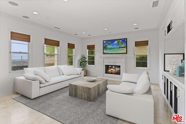Building Photo - 7584 Coastal View Dr