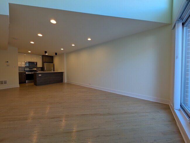 Foto del edificio - 3763 N Sheffield Ave