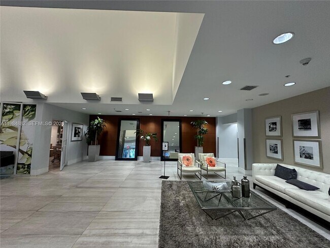 Foto del edificio - 1861 NW S River Dr