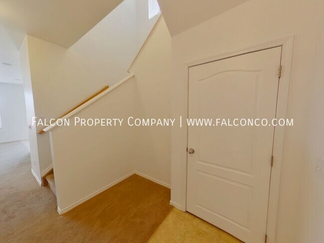 Photo - 6627 Silverwind Cir House