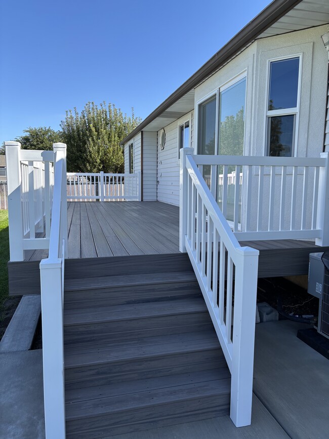 Cubierta - 111 E 900 S