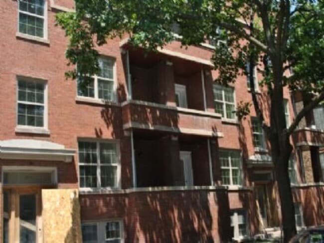 Building Photo - 1626 W Fargo Ave