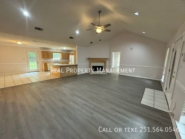 Building Photo - 3 BEDROOM 2 BATH DAWES RD AREA