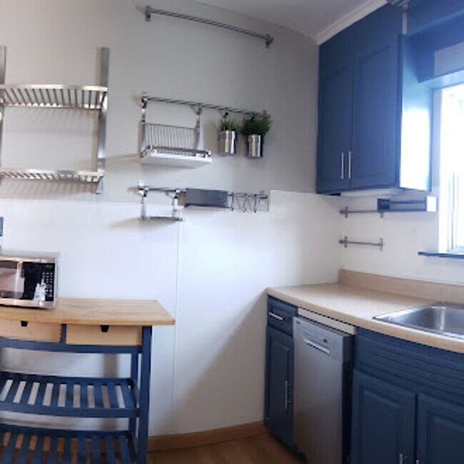 Foto del edificio - AVAILABLE NOW! Fully Renovated 3BR Home with New Appliances