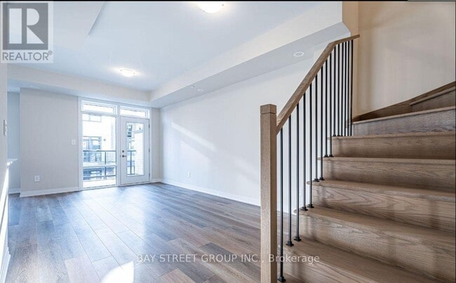 Building Photo - 1585 Rose Way