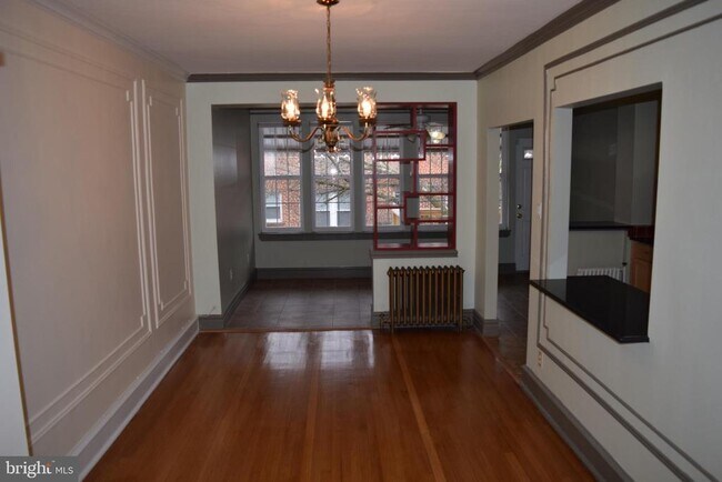 Foto del edificio - 104 Longfellow St NW