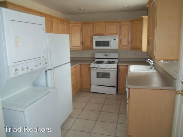 Building Photo - 5576 Cahuilla Ave