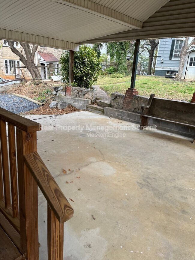 Foto del edificio - 10 Fayette St