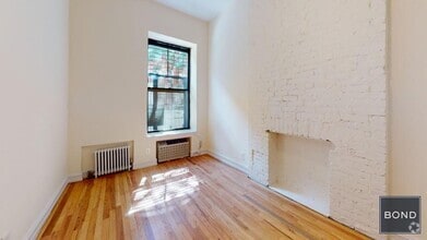 Building Photo - 323 E 83rd St
