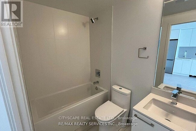 Building Photo - 260 Malta Ave.