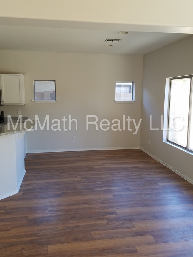 Building Photo - Two story house for rent in Tolleson