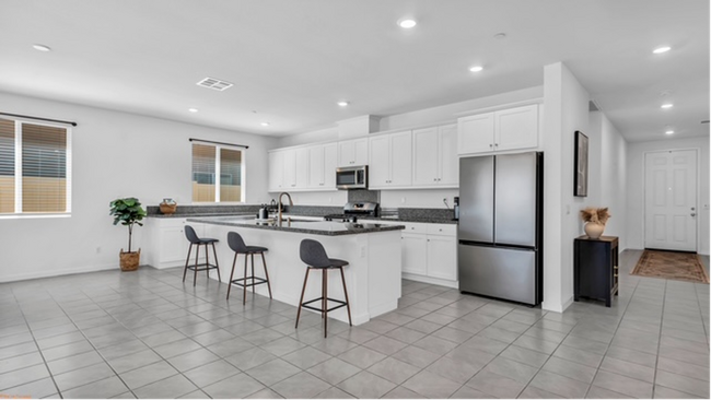 Building Photo - AVAILABLE NOW!! 3 Bedroom 2 Bathroom UNFURNISED Home with Solar Panels in Skyborne in Desert Hot ...