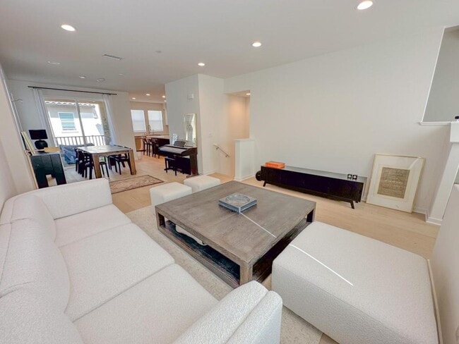 Foto del edificio - 49 Sanctuary Ln