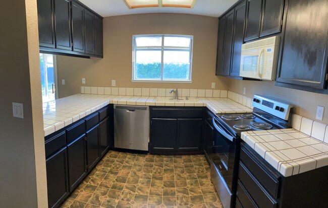 Building Photo - 4505 Endicott Dr