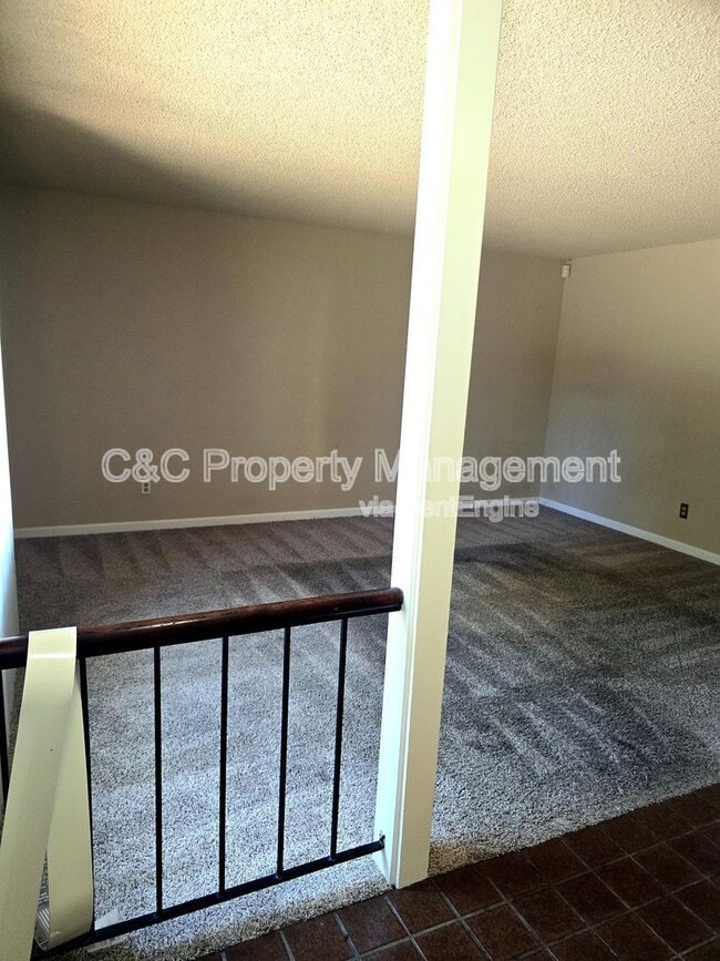 Building Photo - 3625 Larchmont Square Ln