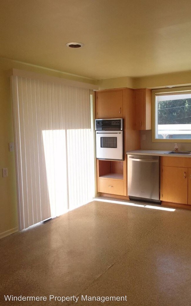 Foto del edificio - 2 br, 2 bath House - 1604 Howard St