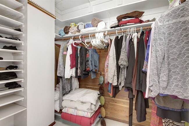 Building Photo - Prime La Jolla Location – Pool, Tennis & Village Living at Your Doorstep