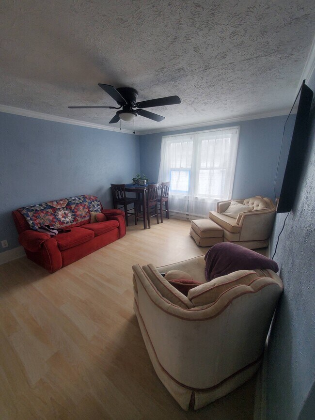 Foto del edificio - 1132 Portage Ave