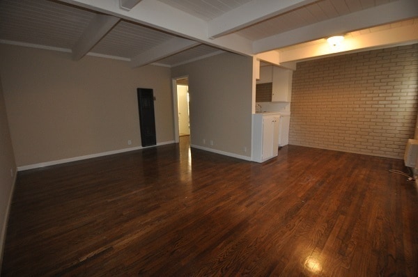 Building Photo - 6125 Whitsett Ave